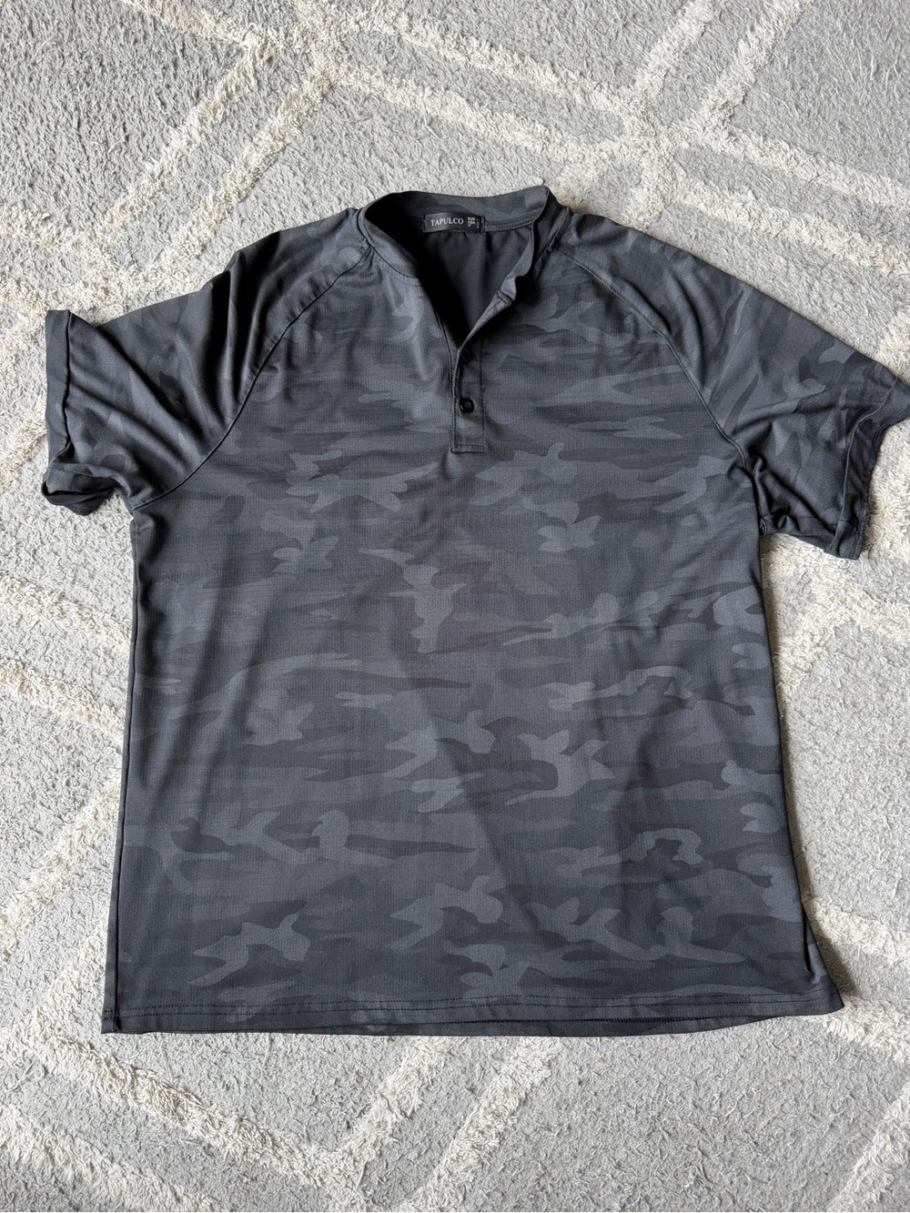 Men's Dark Grey Camo Short Sleeve Henley Shirt